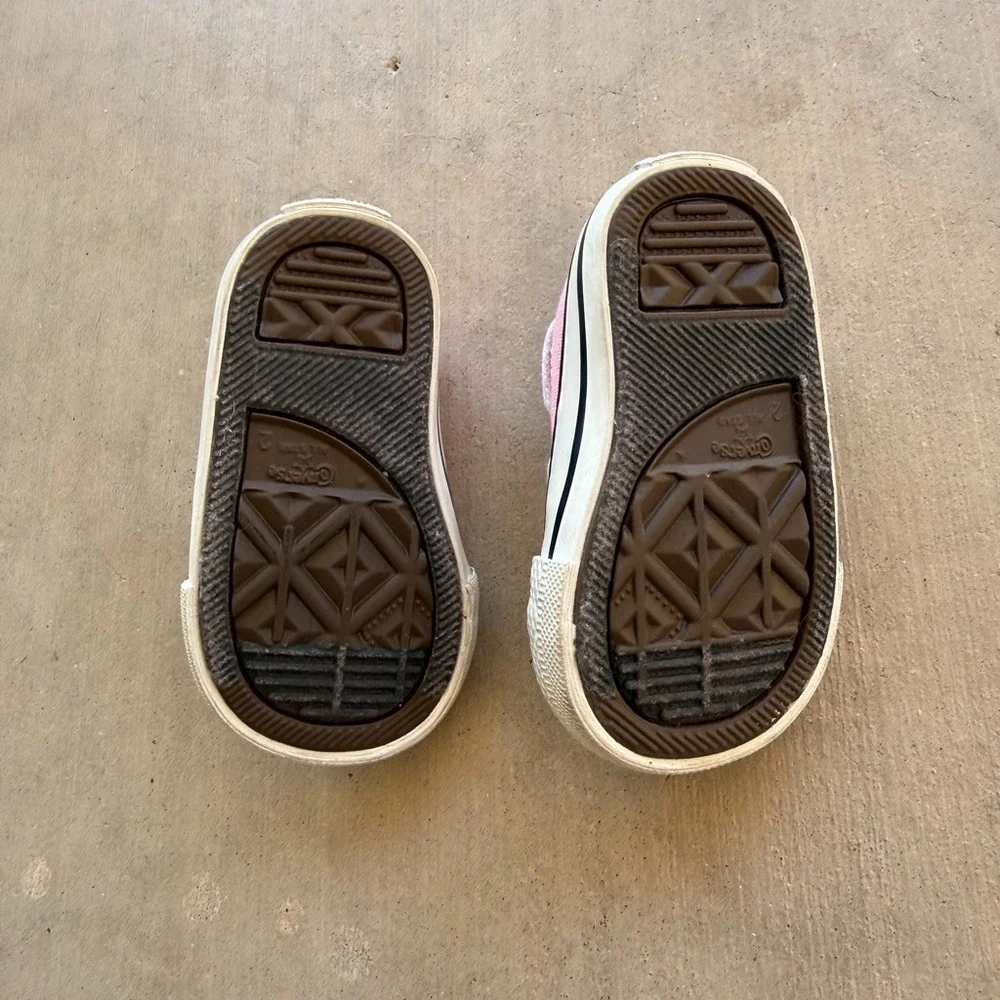 Converse Chuck Taylor All Star Toddler Girls Pink Low Top Sneakers Size 2